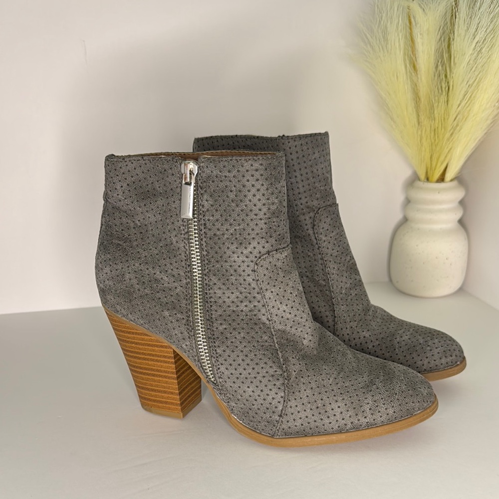 Gray Textured Heeled Boots